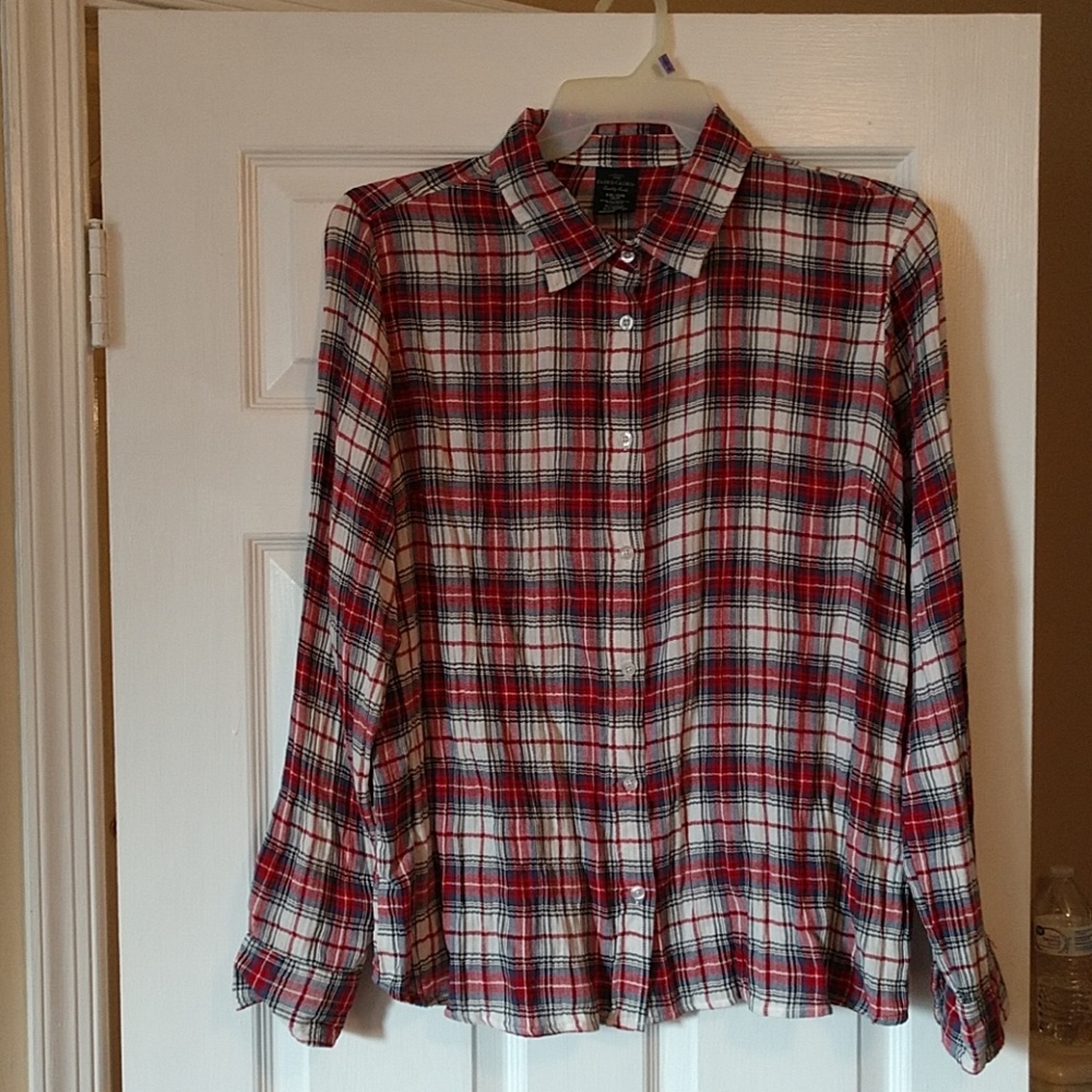 Women's Long sleeve button shirt